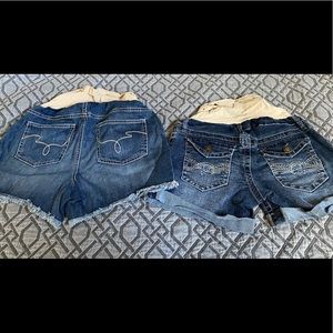 2 Pairs of Maternity Shorts